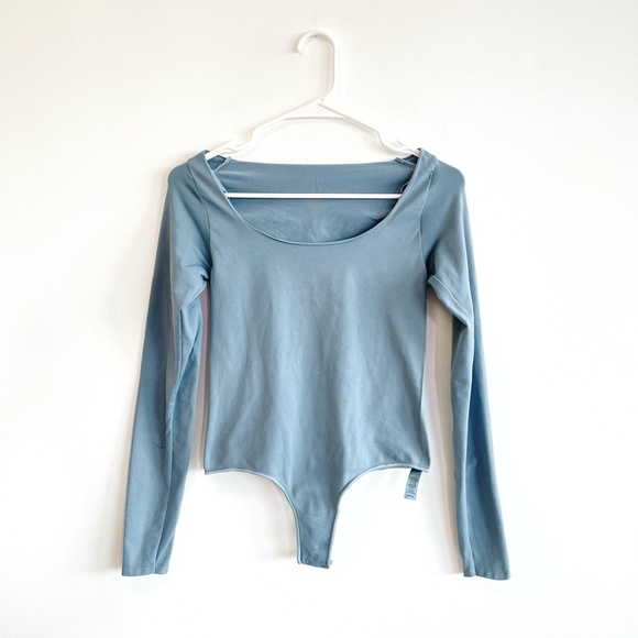 NEW LARGE / X-LARGE SKIMS ARCTIC ESSENTIAL LONG SLEEVE SCOOP NECK BODYSUIT - Picture 2 of 4